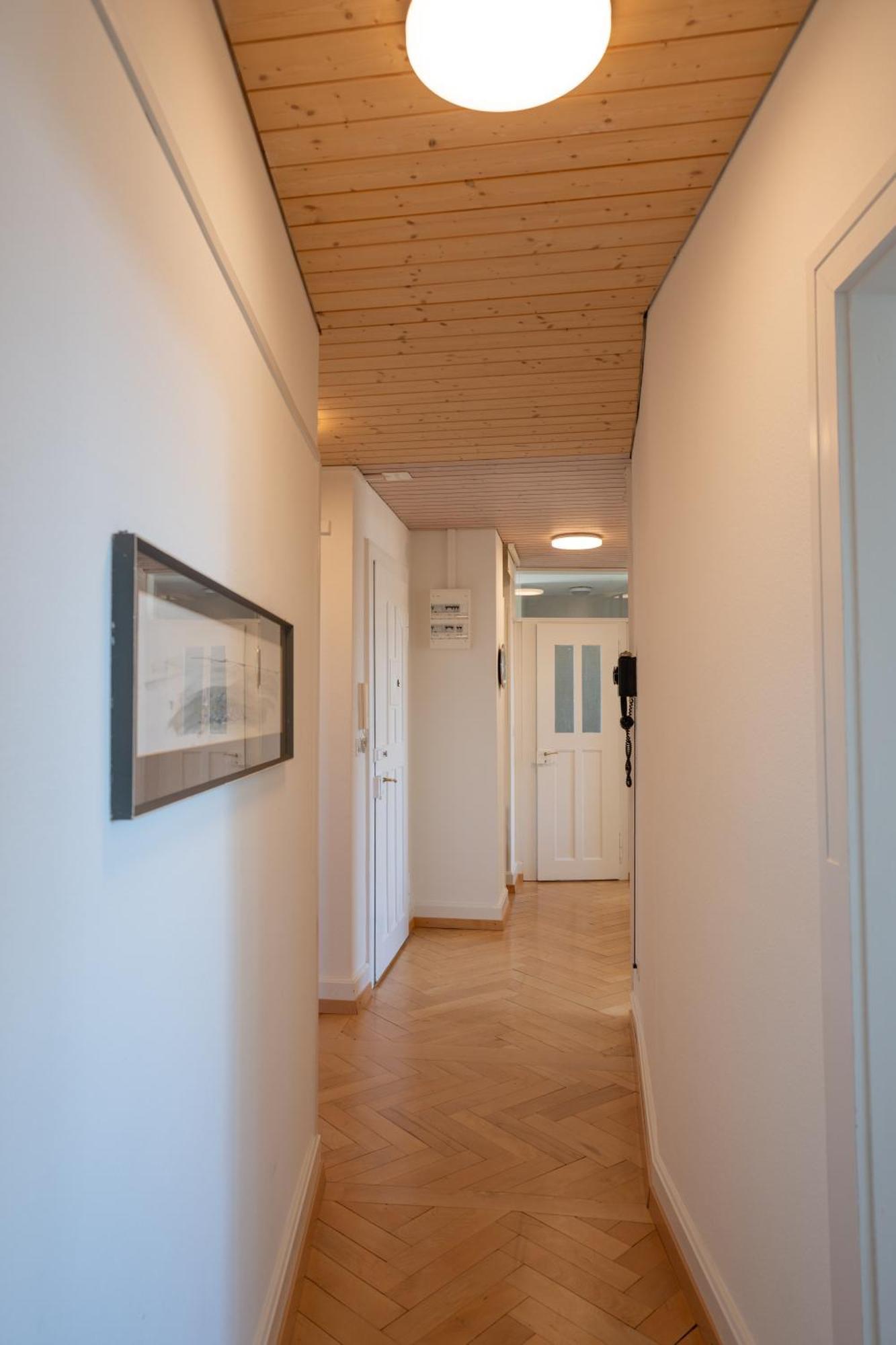 Charmante Altbauwohnung Am Rhein