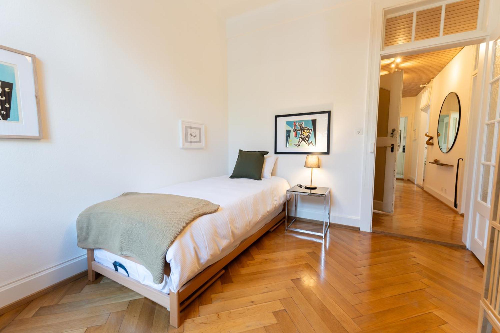 Charmante Altbauwohnung Am Rhein * Basel