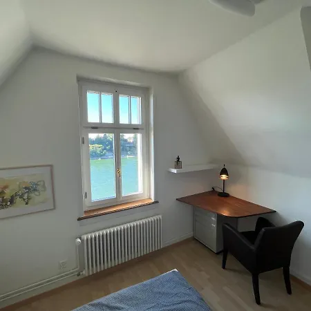 Charmante Altbauwohnung Am Rhein Basel Exterior photo