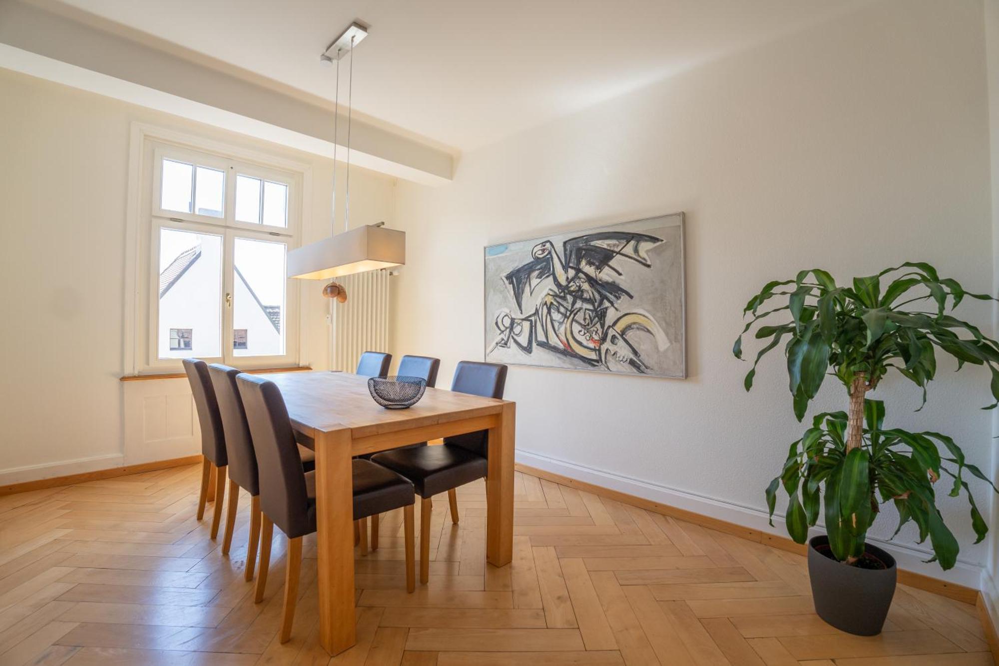 Charmante Altbauwohnung Am Rhein * Basel