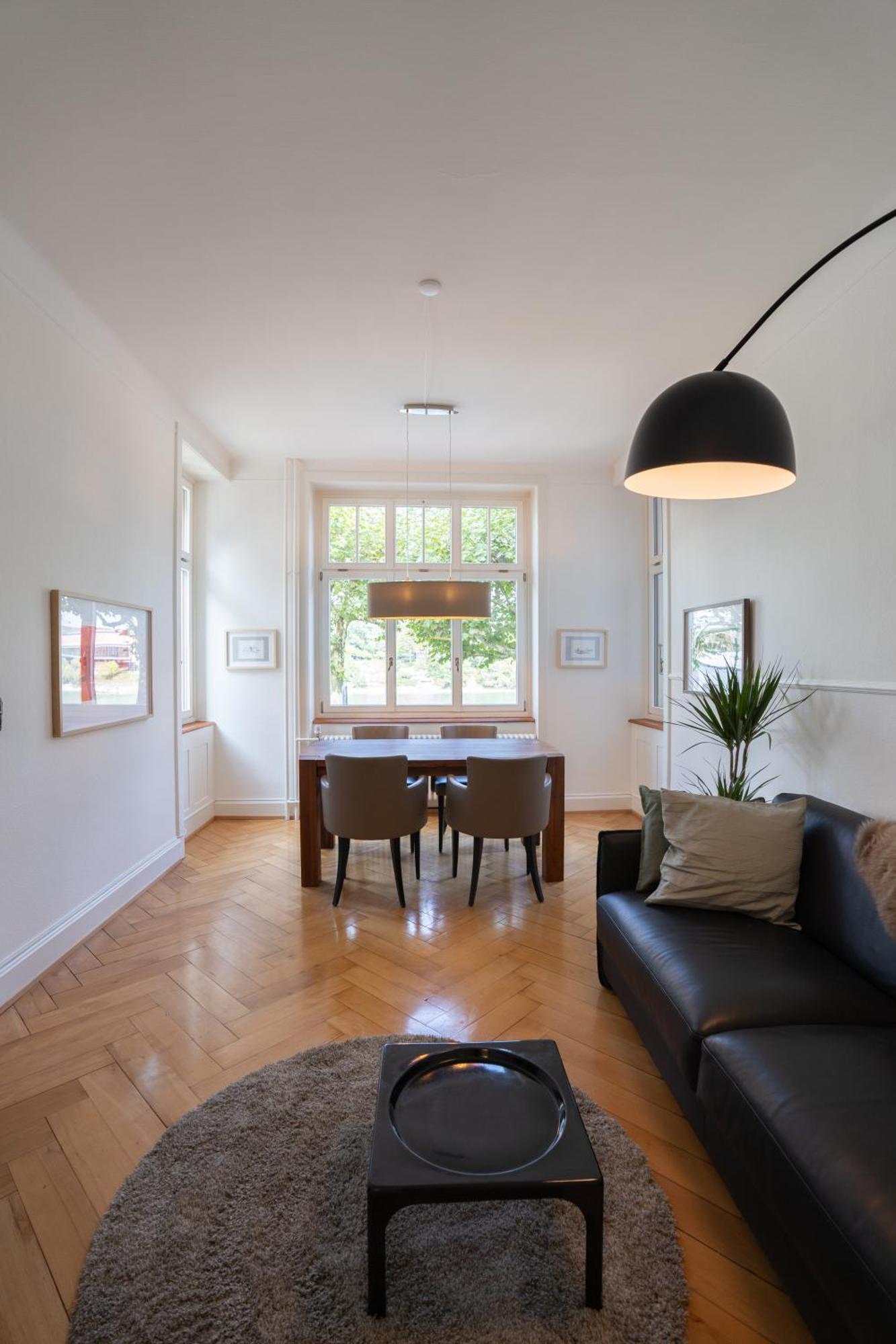 Apartment Charmante Altbauwohnung Am Rhein Basel